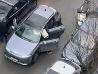 İstanbul'da yol verme kavgasında yaşlı sürücü aracından indirilip darbedildi