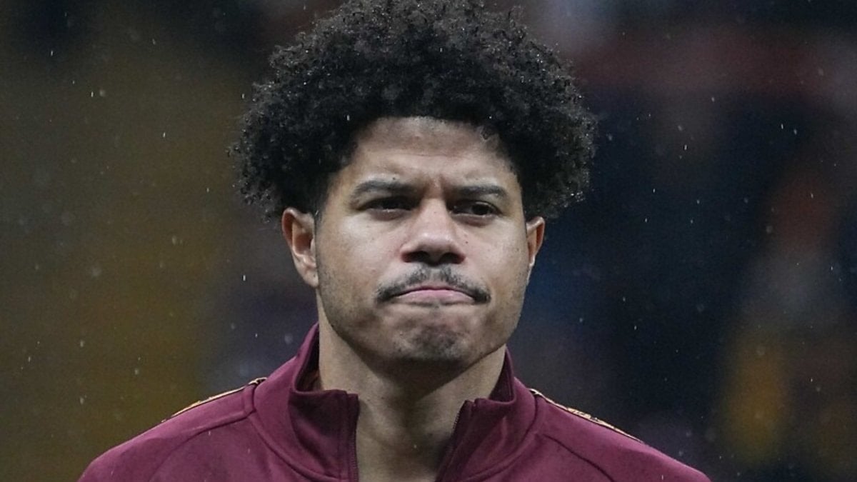 Gabriel Sara, İngiltere’den özel antrenör getirdiği iddialarına yanıt verdi