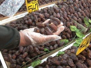 Eskişehir'de Ramazan öncesi hurma satışlarında artış