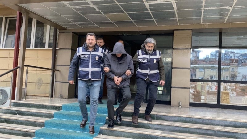 Eskişehir'de 74,5 yıl hapis cezasıyla aranan hükümlü yakalandı