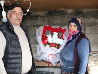Erzurum'da tandır başında Sevgililer Günü
