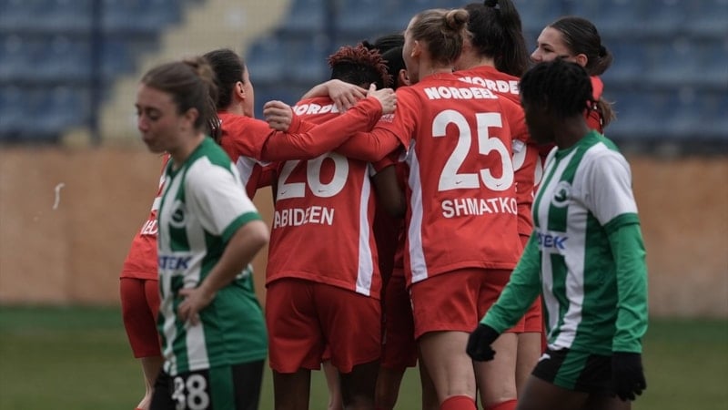 ABB FOMGET, Çekmeköy Bilgidoğa'yı iki golle geçti