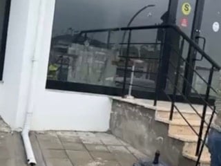 Bolu'da emlak ofisine silahlı saldırı: Lüks cip ve iş yeri kurşunların hedefi oldu