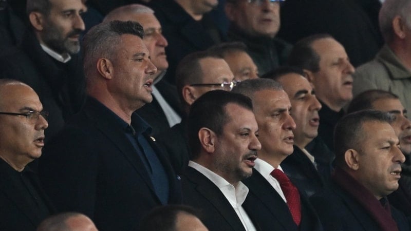 Trabzonspor - Fenerbahçe maçını başkanlar birlikte izledi