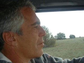 ABD Adalet Bakanlığı, Epstein dosyalarında adı geçenlerin listesini Kongre'de verdi