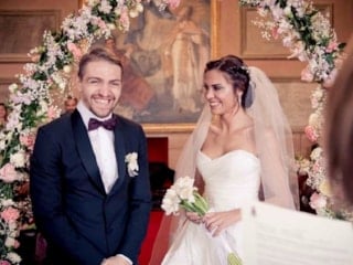 Caner Erkin eşi Şükran Ovalı ile nasıl tanıştıklarını anlattı