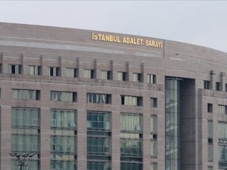 İstanbul merkezli 8 ilde 'Sahte belgelerle ikamet izni' operasyonunda 48 gözaltı