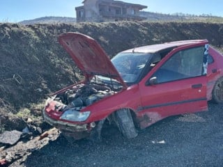 Adıyaman'da yolda oluşan çukur kazaya neden oldu: 2 yaralı