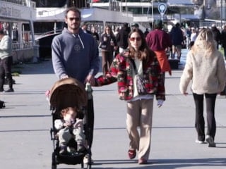 İstanbul'da hava biraz ısınınca Bebek Sahili'nde yoğunluk oluştu
