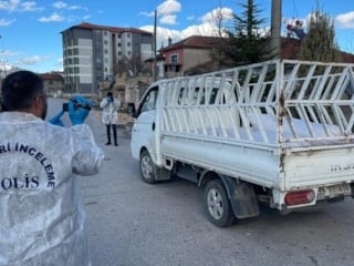 Karaman'da araçta hareketsiz bulunan şahıs, hayatını kaybetti