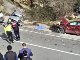 Antalya'da zincirleme kaza: 1 ölü, 3 yaralı