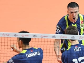 Fenerbahçe file derbisinde Galatasaray'ı yendi