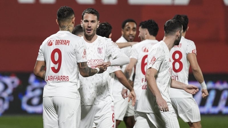 Pendikspor, Sarıyer'i yendi