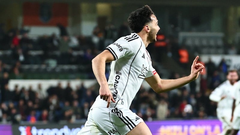 Beşiktaş'ta galibiyet golü Mustafa Hekimoğlu'ndan