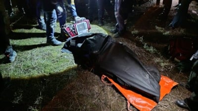 Gümüşhane'de yangında çöken binada yaşlı adamın cansız bedeni bulundu