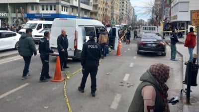 Diyarbakır'da müteahhit ile emlakçı arasında silahlı tadilat kavgası