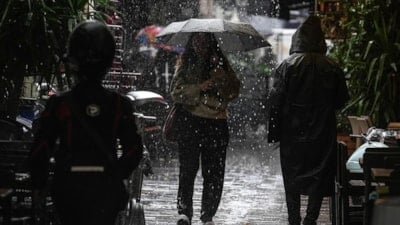 39 il için sarı kodlu uyarı: Şiddetli sağanak ve fırtına geliyor