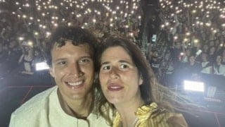 Şarkıcı Edis hakkında yakalama kararı