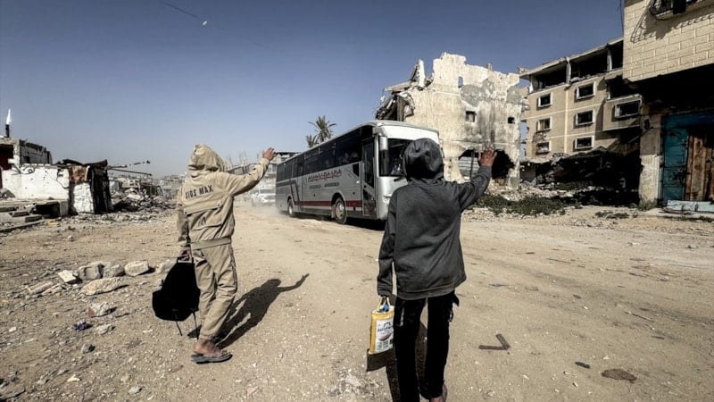 İsrail, Batı Şeria'da Filistinlilere ait evleri ve tesisleri yıktı