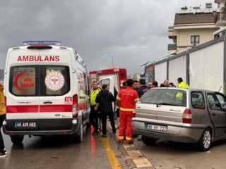 Muğla'da otomobilin duvara çarptığı kazada 1 kişi hayatını kaybetti