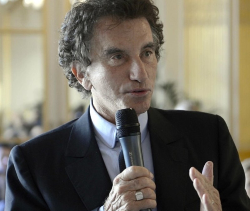 Fransa'da Epstein depremi: İstifa eden Lang'ın yerine Macron'a yakın isim getirildi