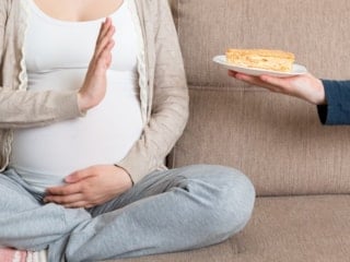 Hamilelikte oruç kararı anne ve bebeğin durumuna göre verilmeli