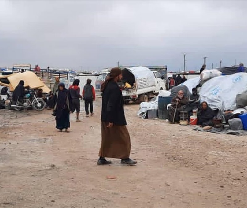 Suriye yönetiminden Hol Kampı kararı: 77 aile Halep kırsalına taşındı