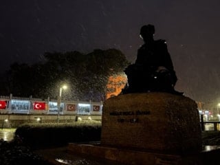 Edirne'de yeniden kar yağışı