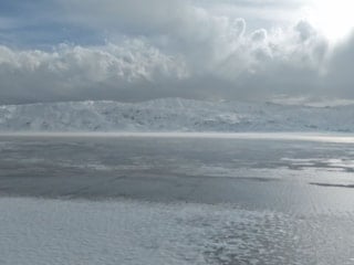 Hakkari'de Nehil Sazlığı'nın buzu çözülmeye başladı