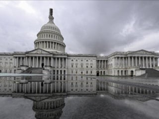 ABD’de silahlı şüpheli, Kongre Binası yakınında yakalandı