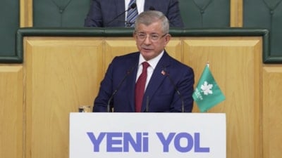 'Geçinemiyorum' diyen Davutoğlu’ndan eleştirilere yanıt
