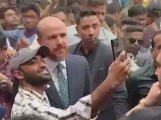 Bangladeş’te Bilal Erdoğan'a yoğun ilgi