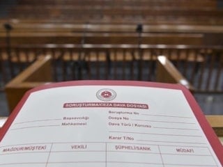 Bu bilgiyi eşten saklamanın cezası hapis...