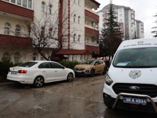 Nevşehir'de eşini bıçaklayıp kaçtı: Niğde'de kaza yapınca yakalandı