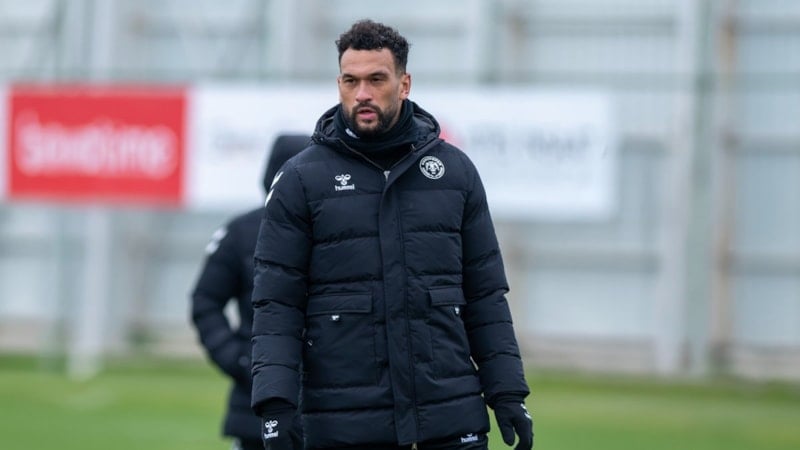 Konyaspor'da Steven Caulker, İlhan Palut'un ekibine alındı