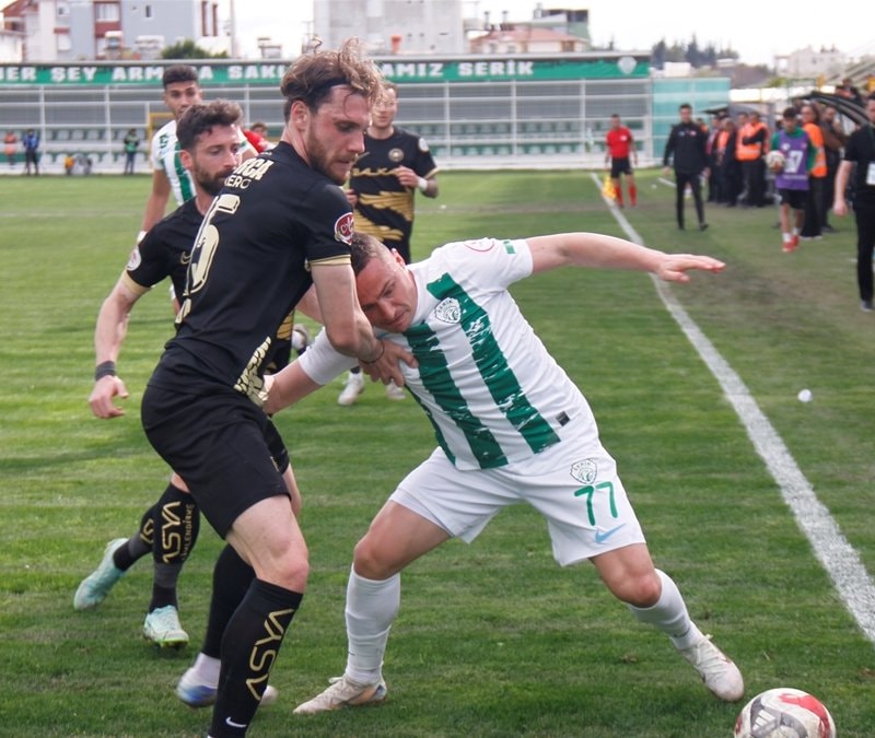 Çorum FK, Serik Spor'u üç golle geçti