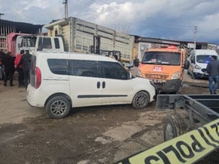 Aydın'da tamir ettikleri kamyonun kasası üzerlerine düşen 2 kişi hayatını kaybetti