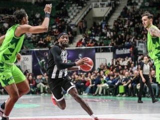 Beşiktaş, TOFAŞ karşısında galip geldi