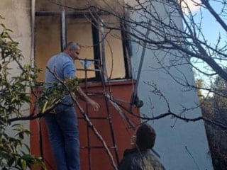 Antalya'da yanan evde yaşlı kadın can verdi