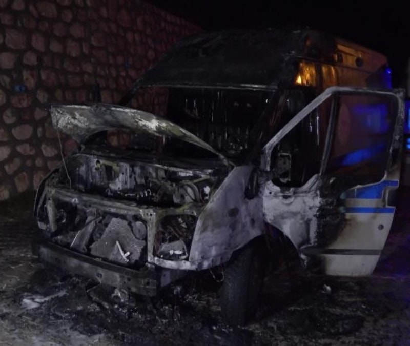 Amasya'da yangın çıkan ambulanstaki hasta ile refakatçileri kurtarıldı