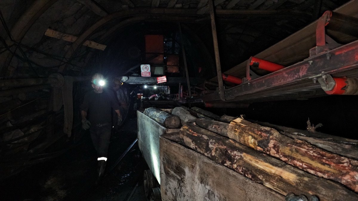 Ramazan Sahurunu Yeraltında Yaşayan Madencilerin Hikayesi: Zorluklar ve Dayanışma