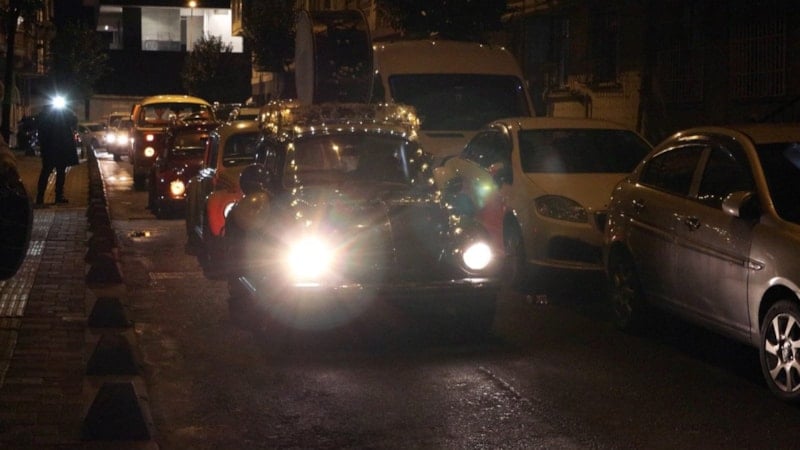 Ramazan Sahurunda Nostalgik Vosvoslar Eşliğinde Esenler Sokaklarında Davul ve Manilerle Sahura Uyanma Geleneği