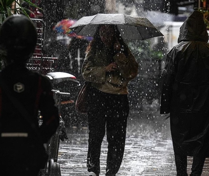 Ülke genelinde sıcaklıklar düşüyor: Yağışlı hava etkisini sürdürecek