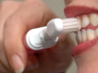 Diş fırçalamak orucu bozar mı? İşte en net yanıtı...