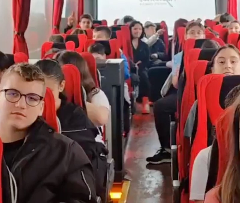 Okullarda 'Ramazan etkinlikleri' tartışması alevlendi: Öğrenciler ilahilerle cami yolunda