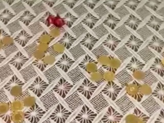 Mersin'de yaşlı kadının 3 milyon liralısını dolandırdılar: Polisten kaçamadılar