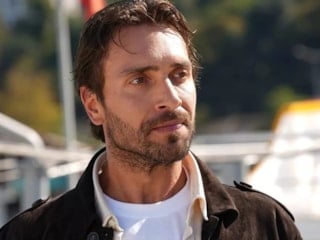 Ulaş Tuna Astepe ve Adil Koçari'nin şaşırtan benzerliği! Kader ortağı çıktılar...