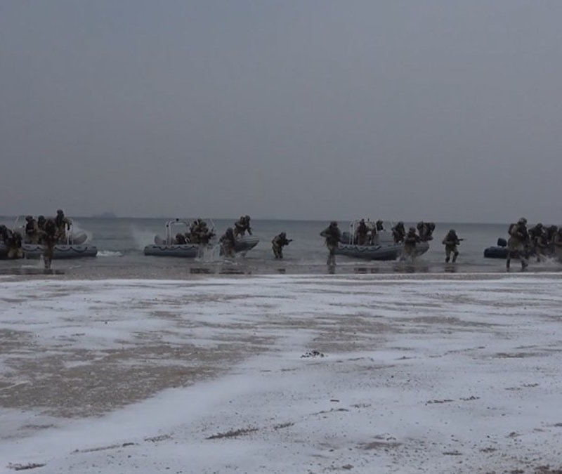 Türk ve İspanyol askerlerinden Almanya’da amfibi güç gösterisi