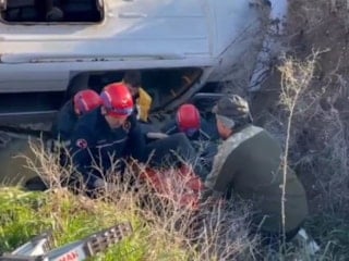 Adana’da öğrenci servisi kaza yaptı: 9 yaralı