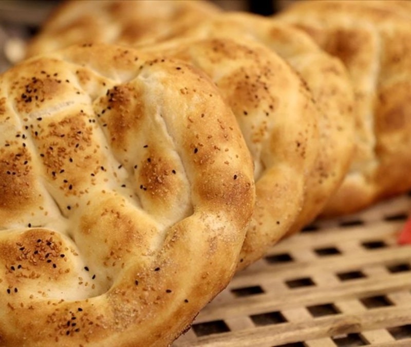 Ustalar, Ramazan pidesini iftara yetiştirmek için yoğun mesai harcıyor